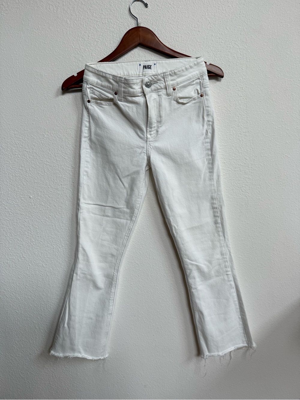 PAIGE White Flared Raw-Hem Jeans - Colette Crop Flare Raw Hem size 25